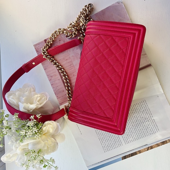 Chanel Medium Caviar Boy Bag Red Pink - Picture 3 of 6